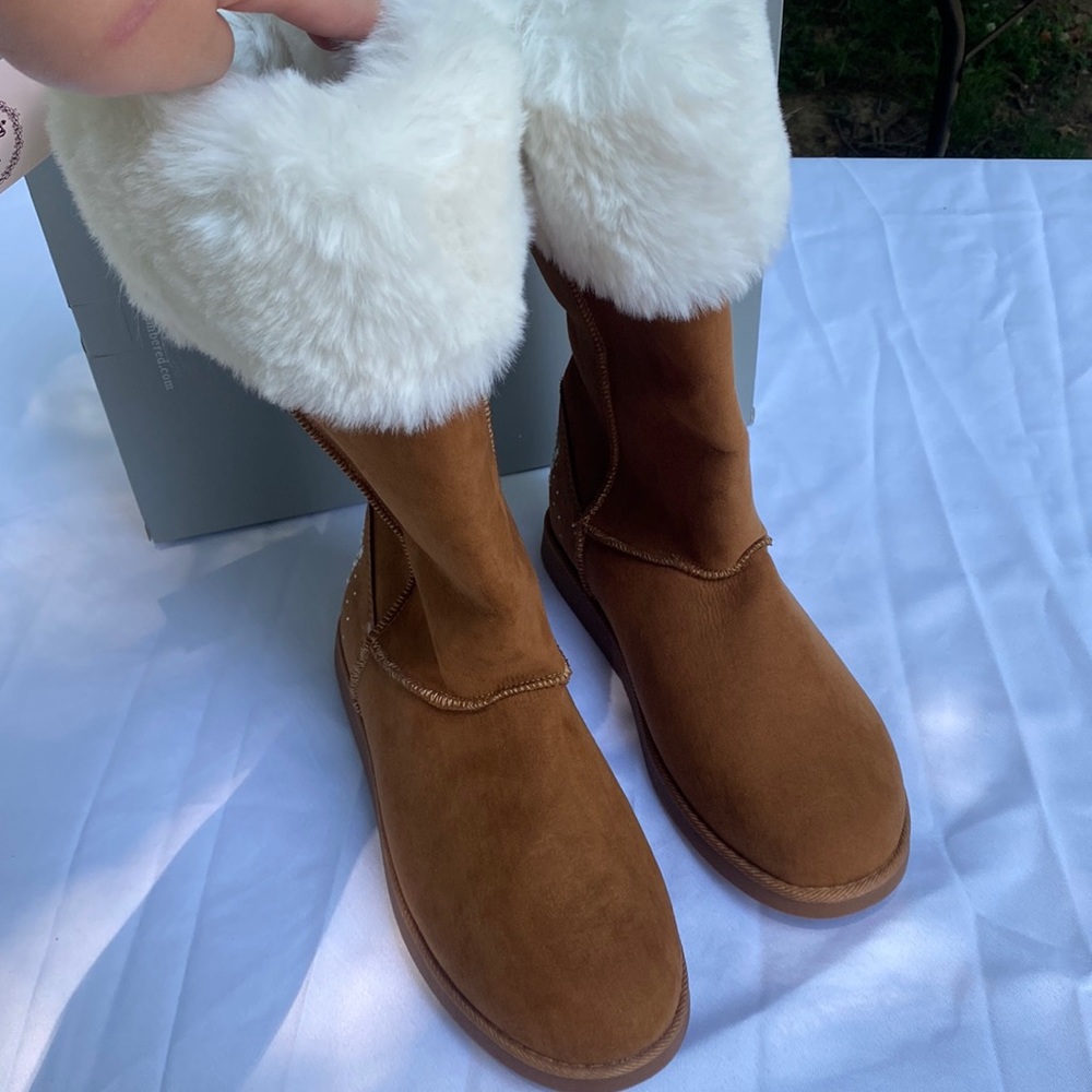 Juicy winter boots with fur, new